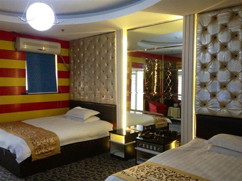 Jiujiu Holiday Hotel Shanghai Exterior photo