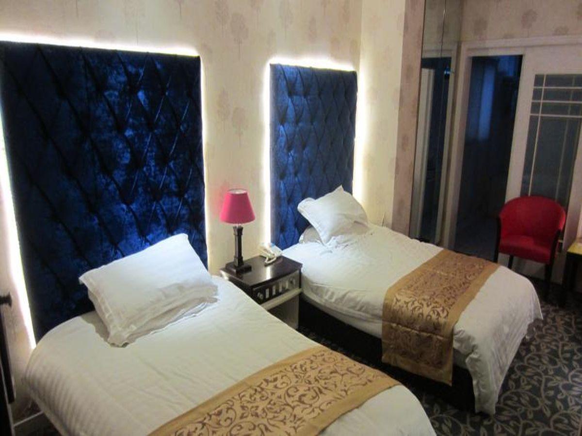Jiujiu Holiday Hotel Shanghai Exterior photo
